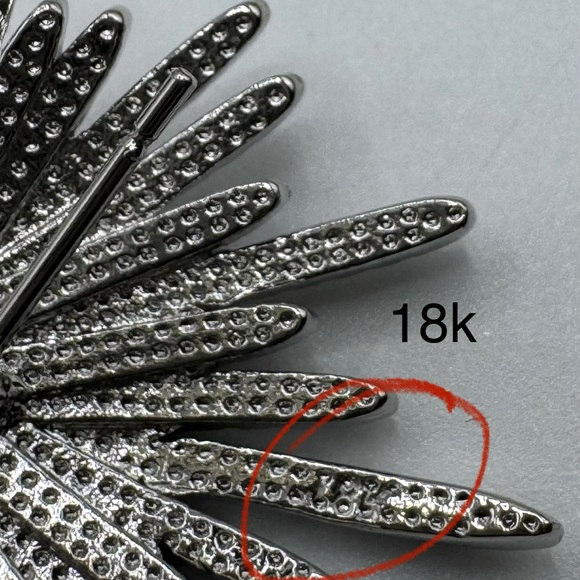 18k 3ct Starburst Earrings - Picture 12 of 13